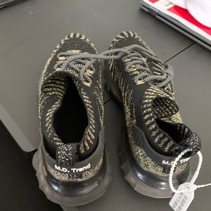 Fashion athletes shoe